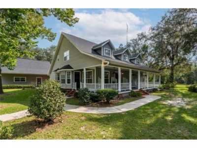 Home For Sale in Anthony, Florida