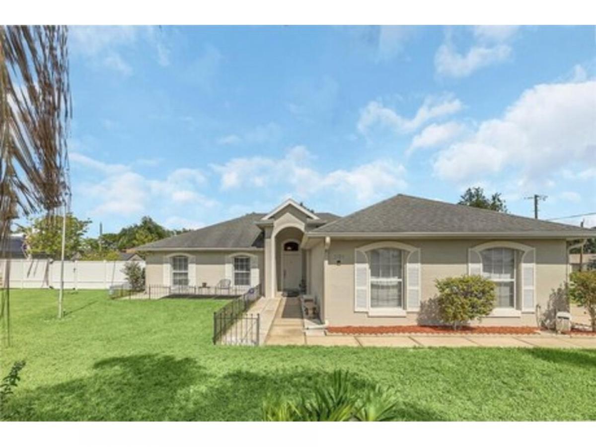 Picture of Home For Sale in Deltona, Florida, United States