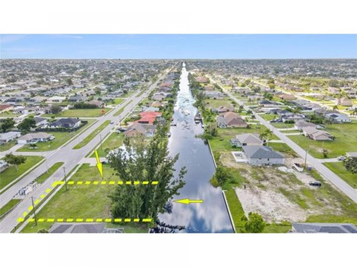 Picture of Residential Land For Sale in Cape Coral, Florida, United States