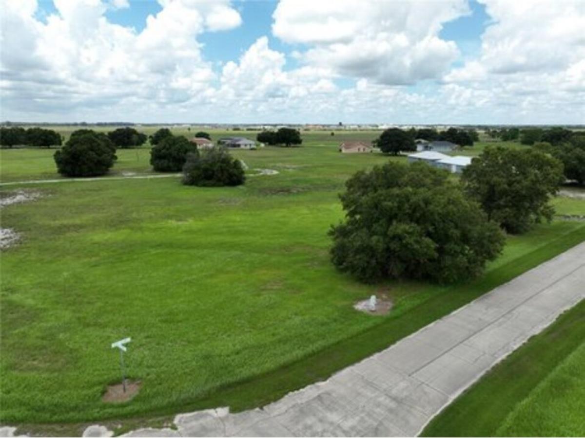 Picture of Residential Land For Sale in Sebring, Florida, United States