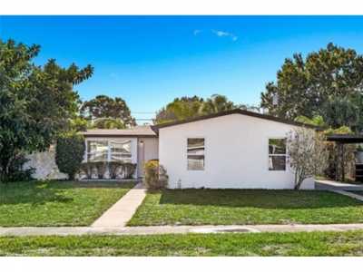 Home For Sale in Palm Bay, Florida