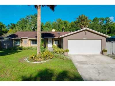 Home For Sale in Winter Springs, Florida