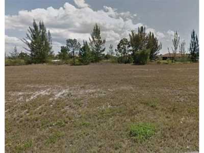 Residential Land For Sale in Cape Coral, Florida