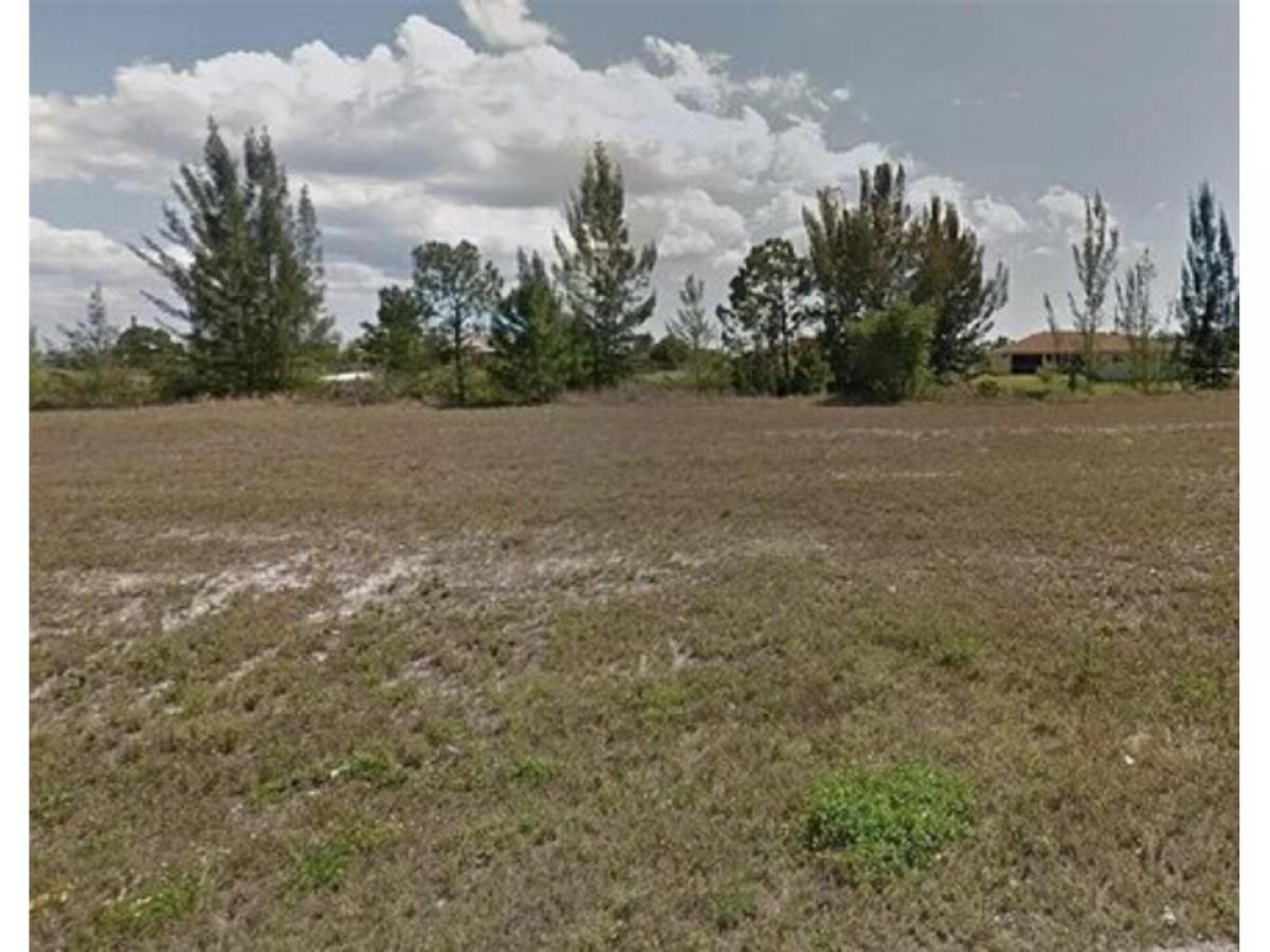 Picture of Residential Land For Sale in Cape Coral, Florida, United States