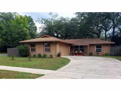 Home For Sale in Casselberry, Florida