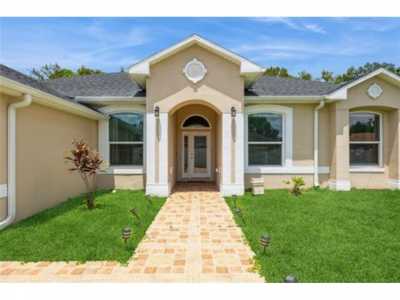 Home For Sale in Kissimmee, Florida