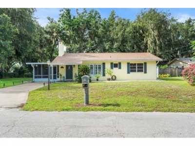 Home For Sale in Debary, Florida