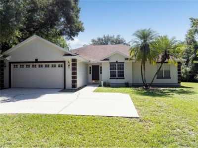 Home For Sale in Altamonte Springs, Florida