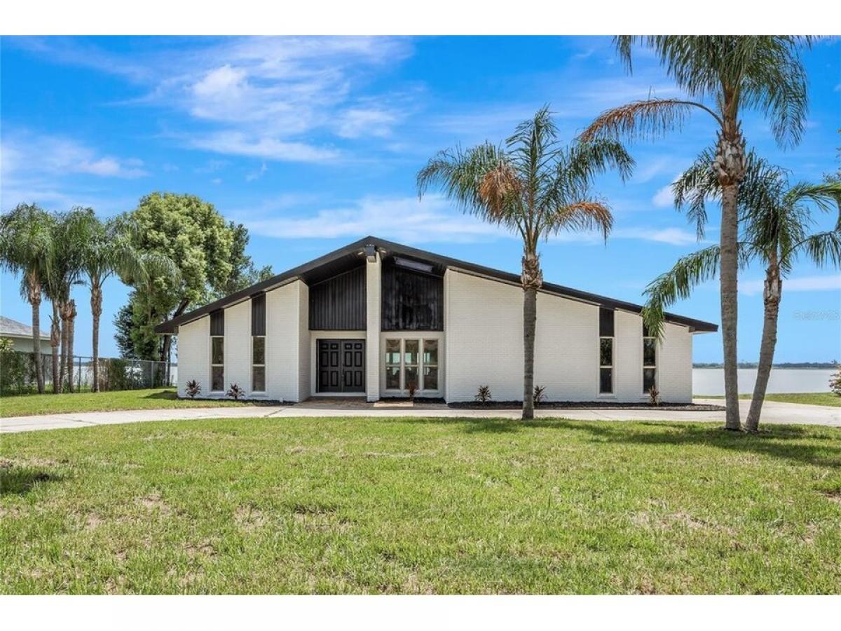 Picture of Home For Sale in Lakeland, Florida, United States