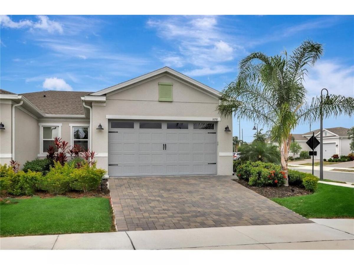 Picture of Home For Sale in Kissimmee, Florida, United States