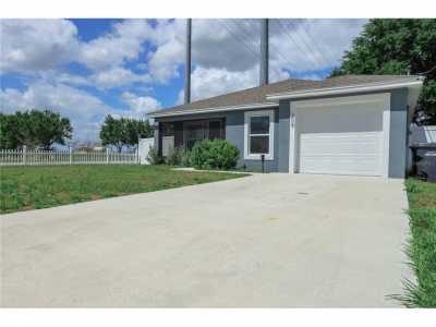 Home For Sale in Lake Wales, Florida