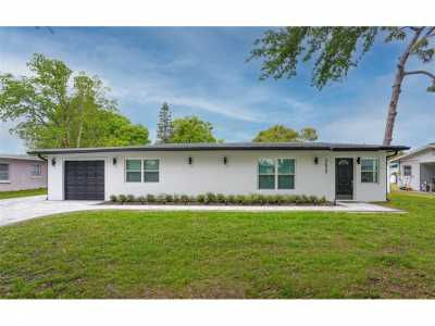 Home For Sale in Winter Park, Florida