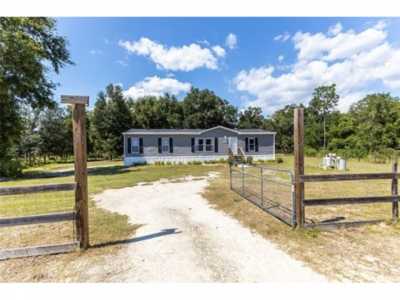 Home For Sale in Melrose, Florida