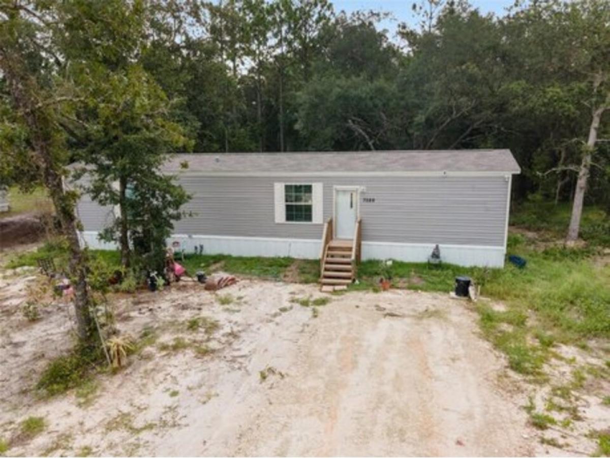 Picture of Home For Sale in Keystone Heights, Florida, United States