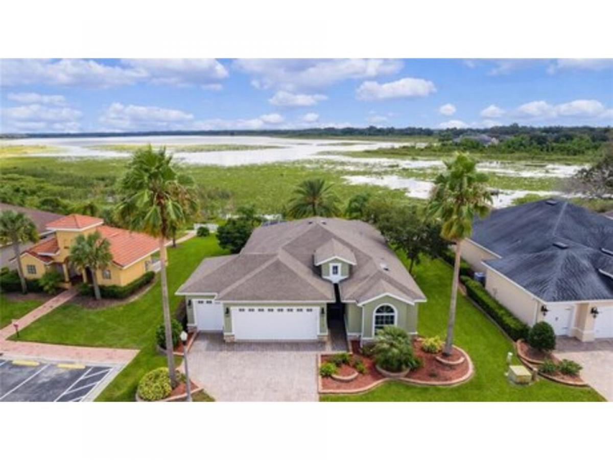 Picture of Home For Sale in Oxford, Florida, United States