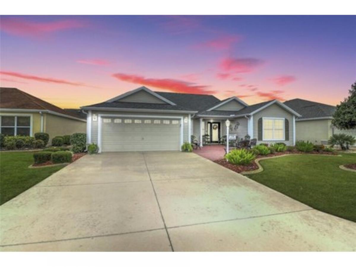 Picture of Home For Sale in The Villages, Florida, United States