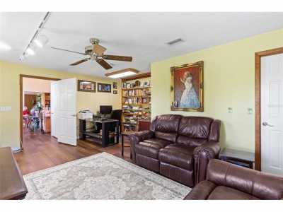 Home For Sale in Fruitland Park, Florida