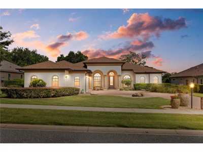 Home For Sale in Lady Lake, Florida