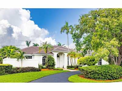 Home For Sale in Palmetto Bay, Florida