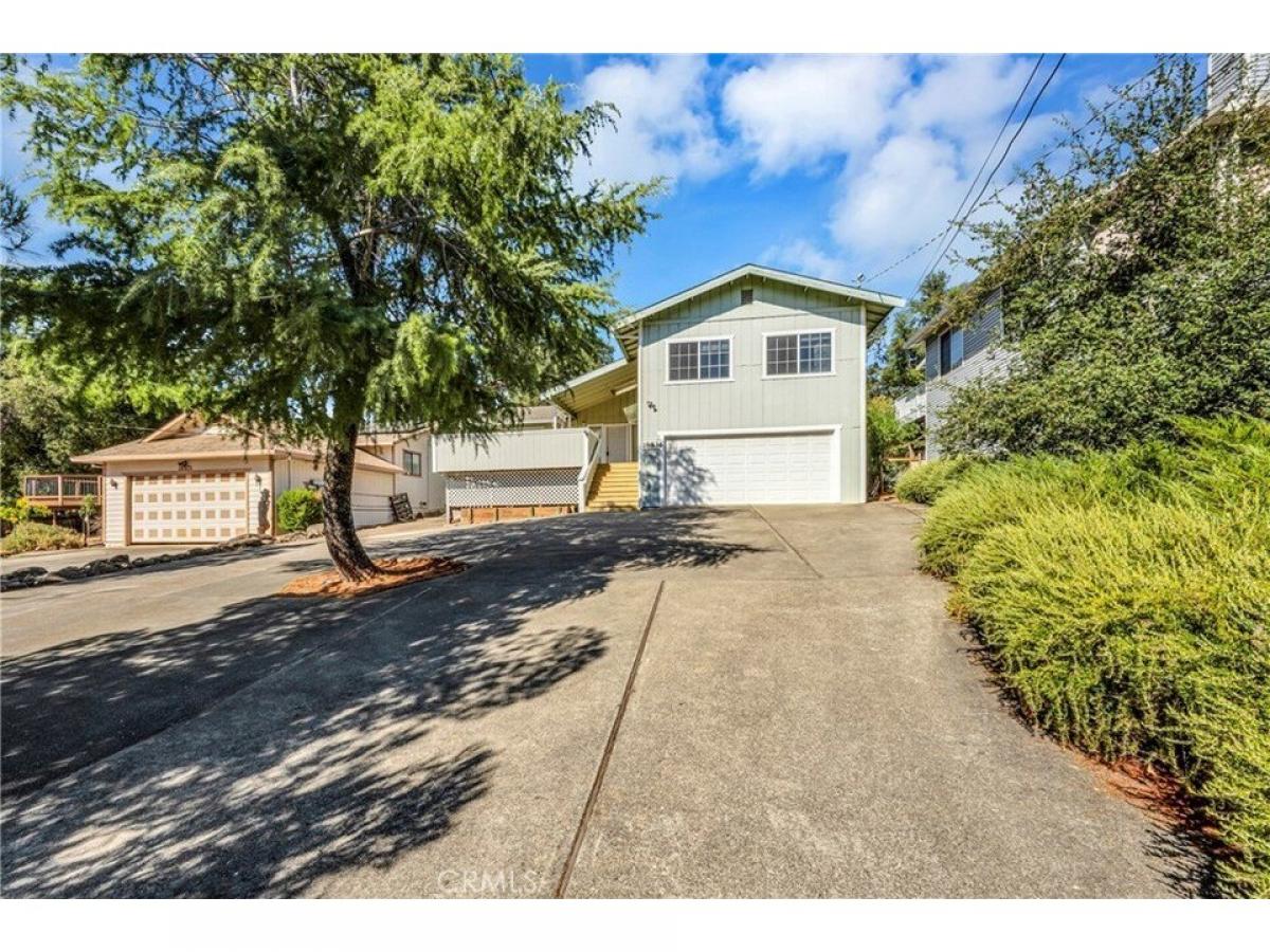 Picture of Home For Sale in Hidden Valley Lake, California, United States