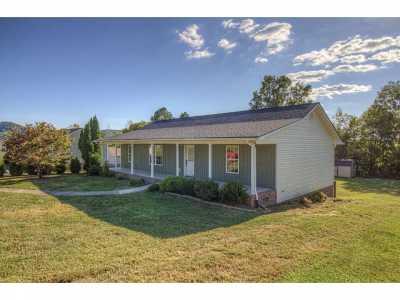 Home For Sale in Rutledge, Tennessee