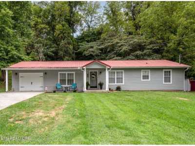 Home For Sale in Townsend, Tennessee