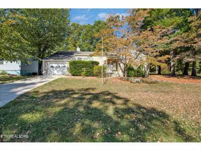 Home For Sale in Crossville, Tennessee