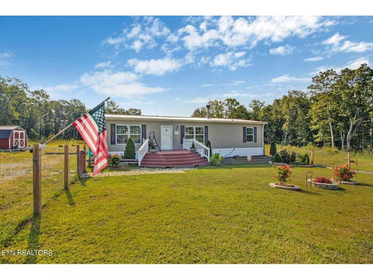 Picture of Home For Sale in Pikeville, Tennessee, United States