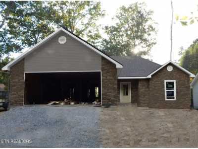 Home For Sale in Fairfield Glade, Tennessee