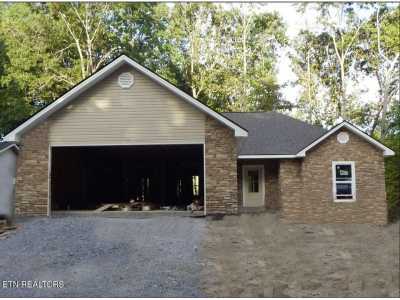 Home For Sale in Fairfield Glade, Tennessee