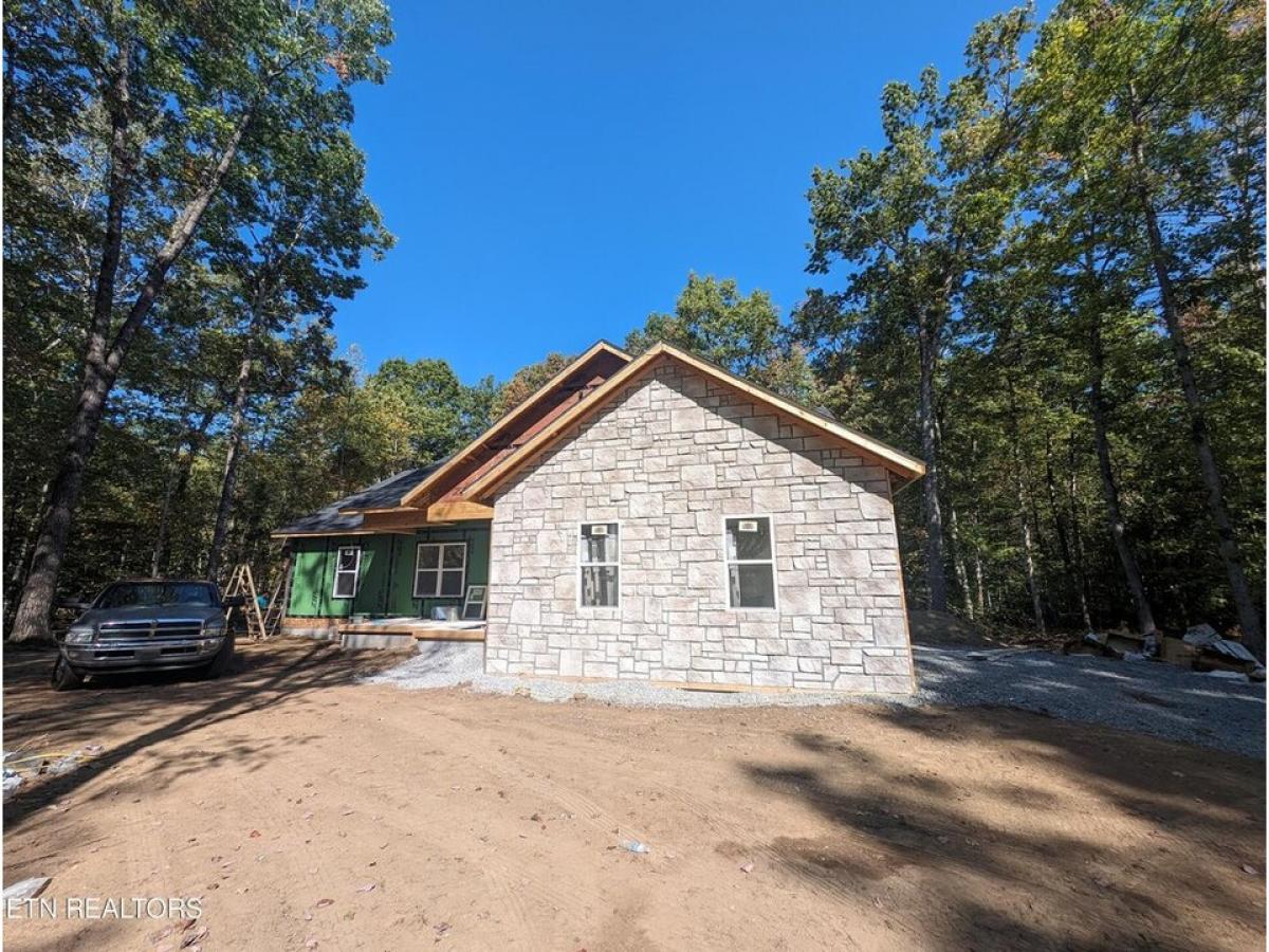 Picture of Home For Sale in Grimsley, Tennessee, United States