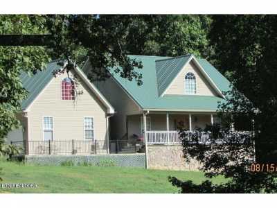 Home For Rent in Louisville, Tennessee