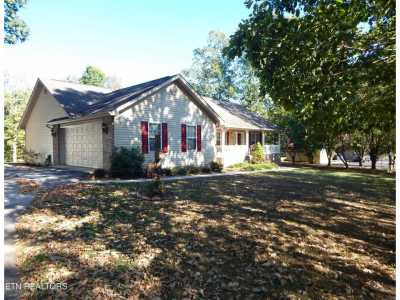 Home For Sale in Crossville, Tennessee