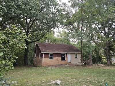 Home For Sale in Spencer, Tennessee