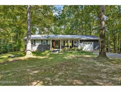 Home For Sale in Jamestown, Tennessee