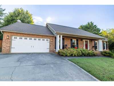 Home For Sale in Maryville, Tennessee