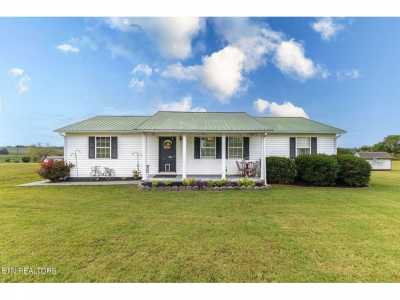 Home For Sale in Sweetwater, Tennessee