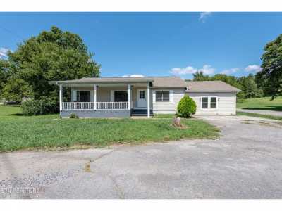 Home For Rent in Maryville, Tennessee