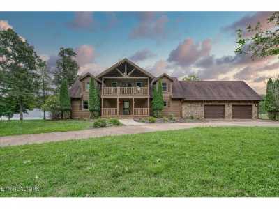 Home For Sale in Spencer, Tennessee