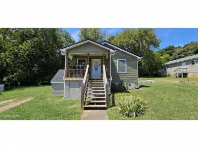 Home For Sale in Alcoa, Tennessee