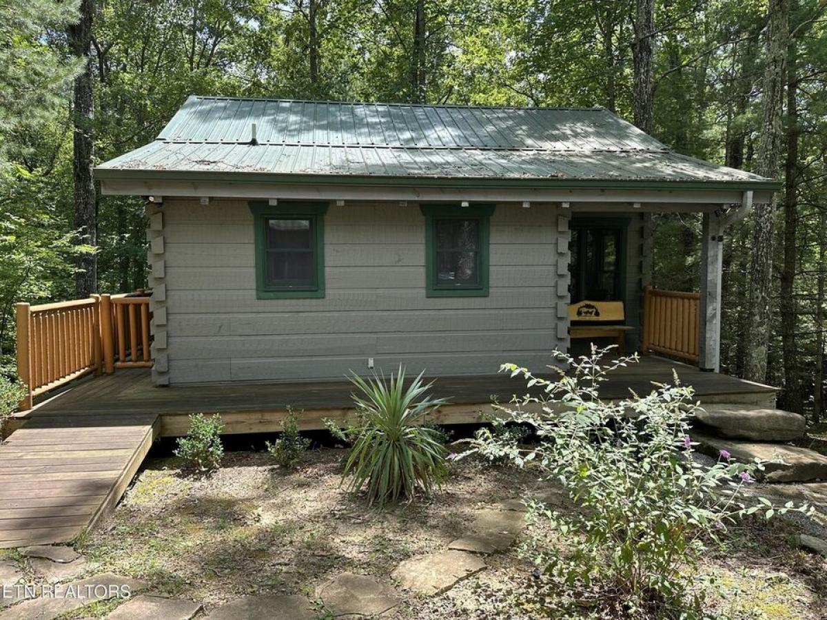 Picture of Home For Sale in Jamestown, Tennessee, United States