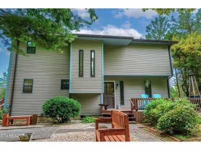 Home For Sale in Seymour, Tennessee