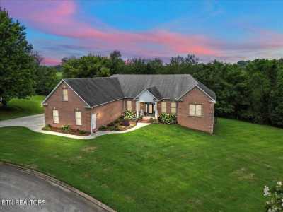 Home For Sale in Louisville, Tennessee