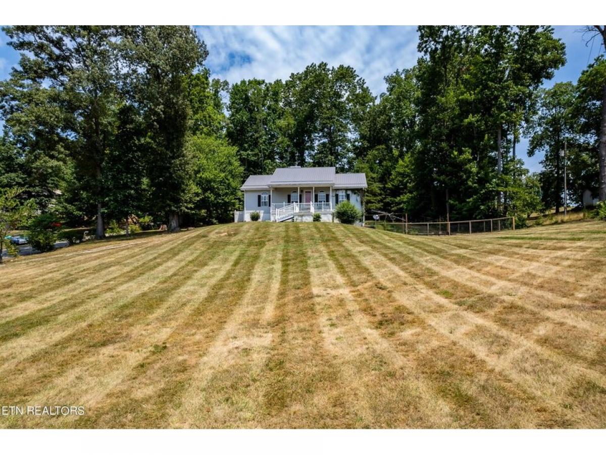 Picture of Home For Sale in Sharps Chapel, Tennessee, United States