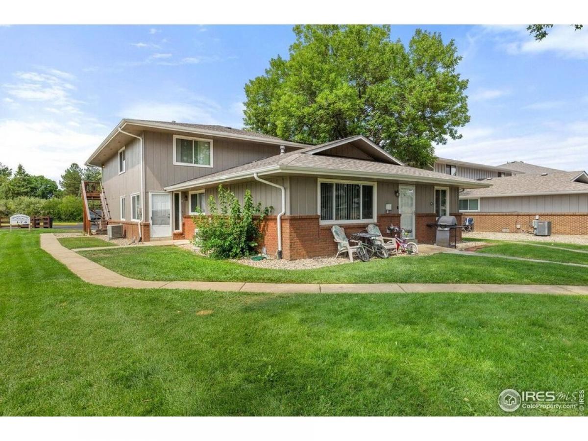 Picture of Home For Sale in Longmont, Colorado, United States