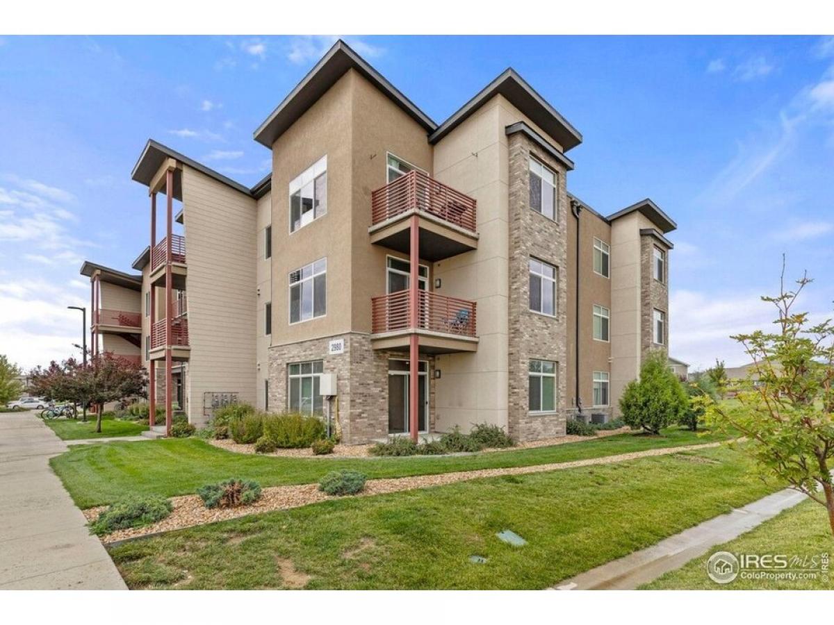 Picture of Home For Sale in Loveland, Colorado, United States