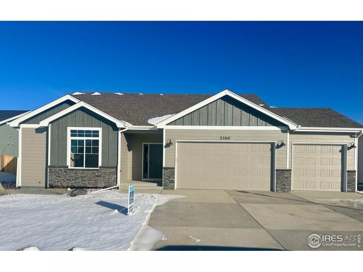 Picture of Home For Sale in Wellington, Colorado, United States