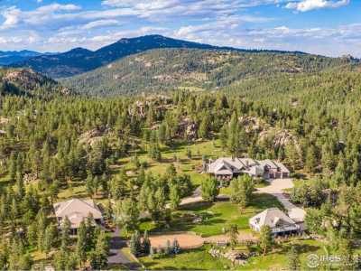 Home For Sale in Evergreen, Colorado