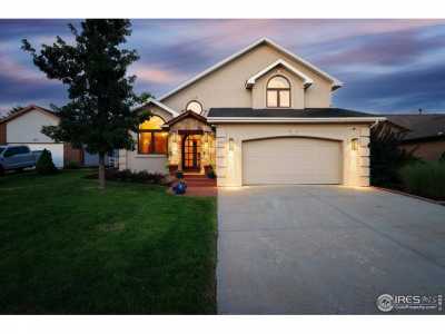 Home For Sale in Eaton, Colorado