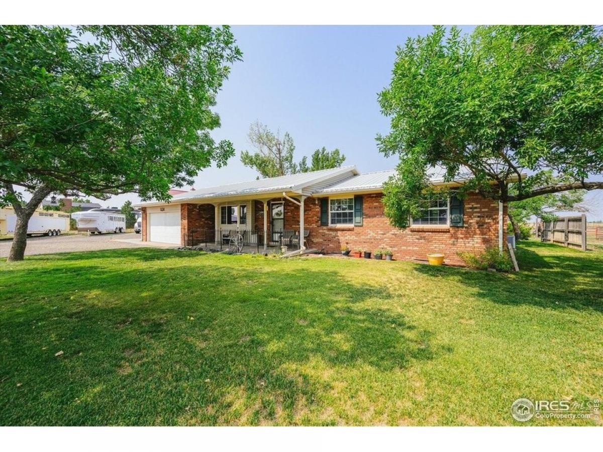 Picture of Home For Sale in Commerce City, Colorado, United States